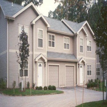 The Hedstrom Manor Townhouses